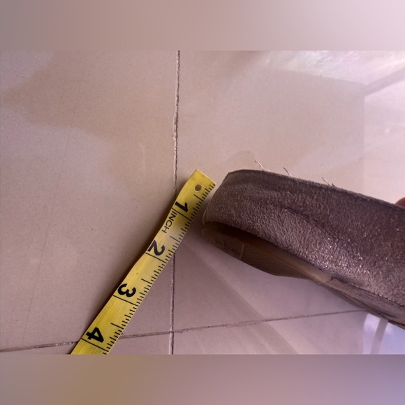 Donald Pliner Women's Bless 8.5 B  Distressed Metallic Mules Light Pink  Taupe - Picture 3 of 16